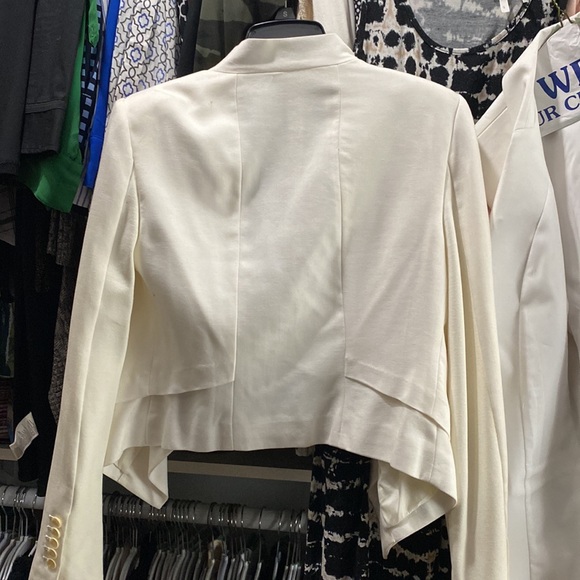 BCBG MAXAZARIA WHITE BLAZER JACKET - Picture 3 of 6
